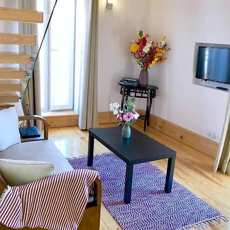 32 - Center Of Duplex Apartment, Barrio Alto 公寓