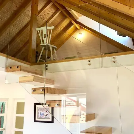 32 - Center Of Duplex Apartment, Barrio Alto リスボン