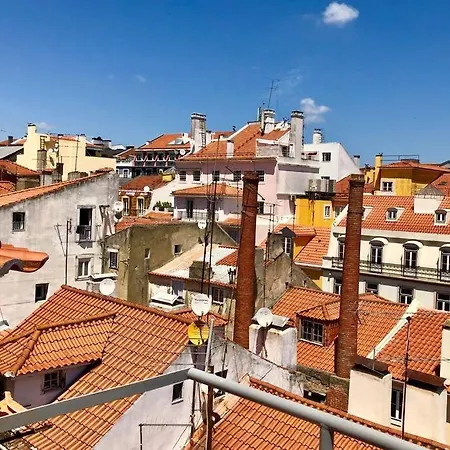 32 - Center Of Duplex Apartment, Barrio Alto リスボン